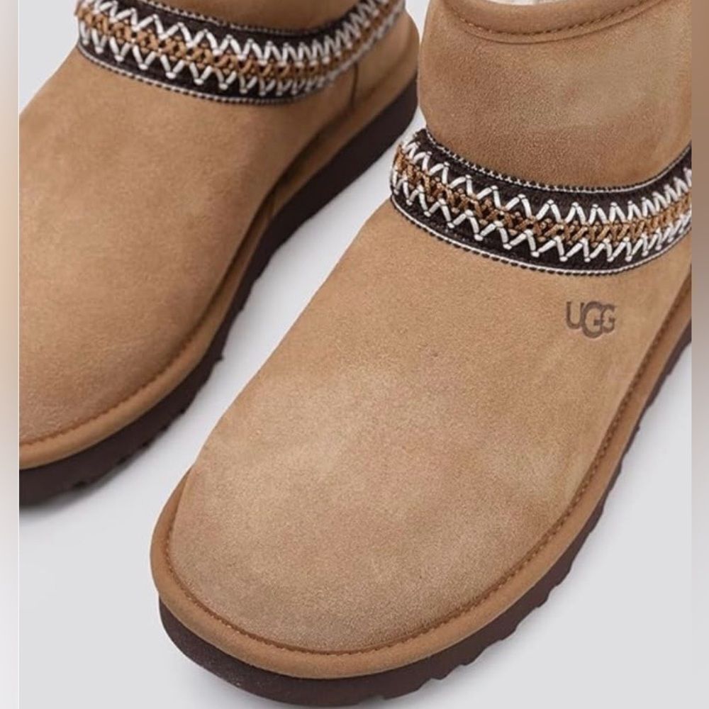 NIB UGG Classic Suede Boot Mini Crescent Women Sz 10 Chestnut Braid Winter NEW - Picture 5 of 5